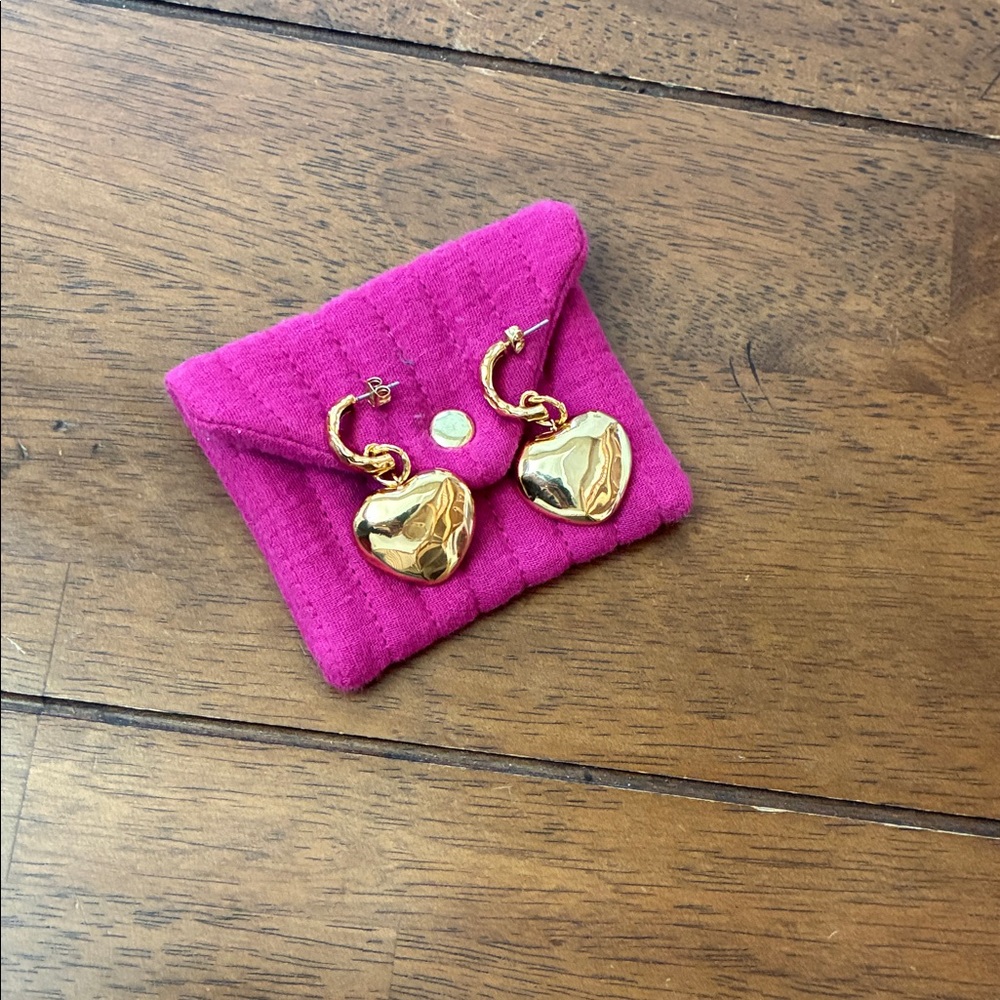 Sezane RARE CLASSIC Gold Heart Hoop Earrings 💕